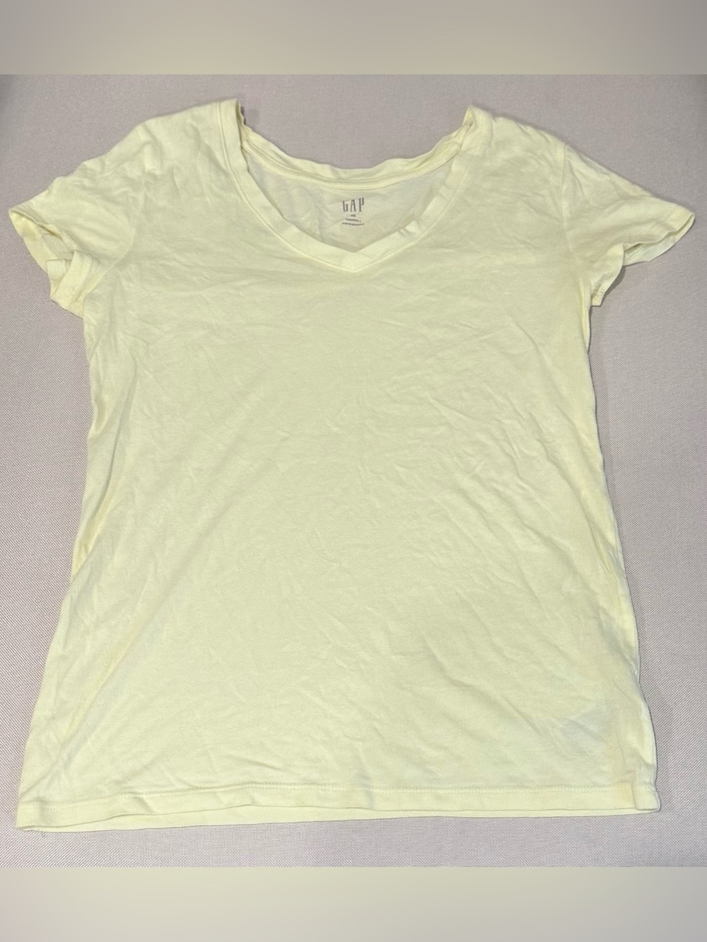GAP Light Yellow V-Neck Short Sleeve Tee(Ships from Alaska)